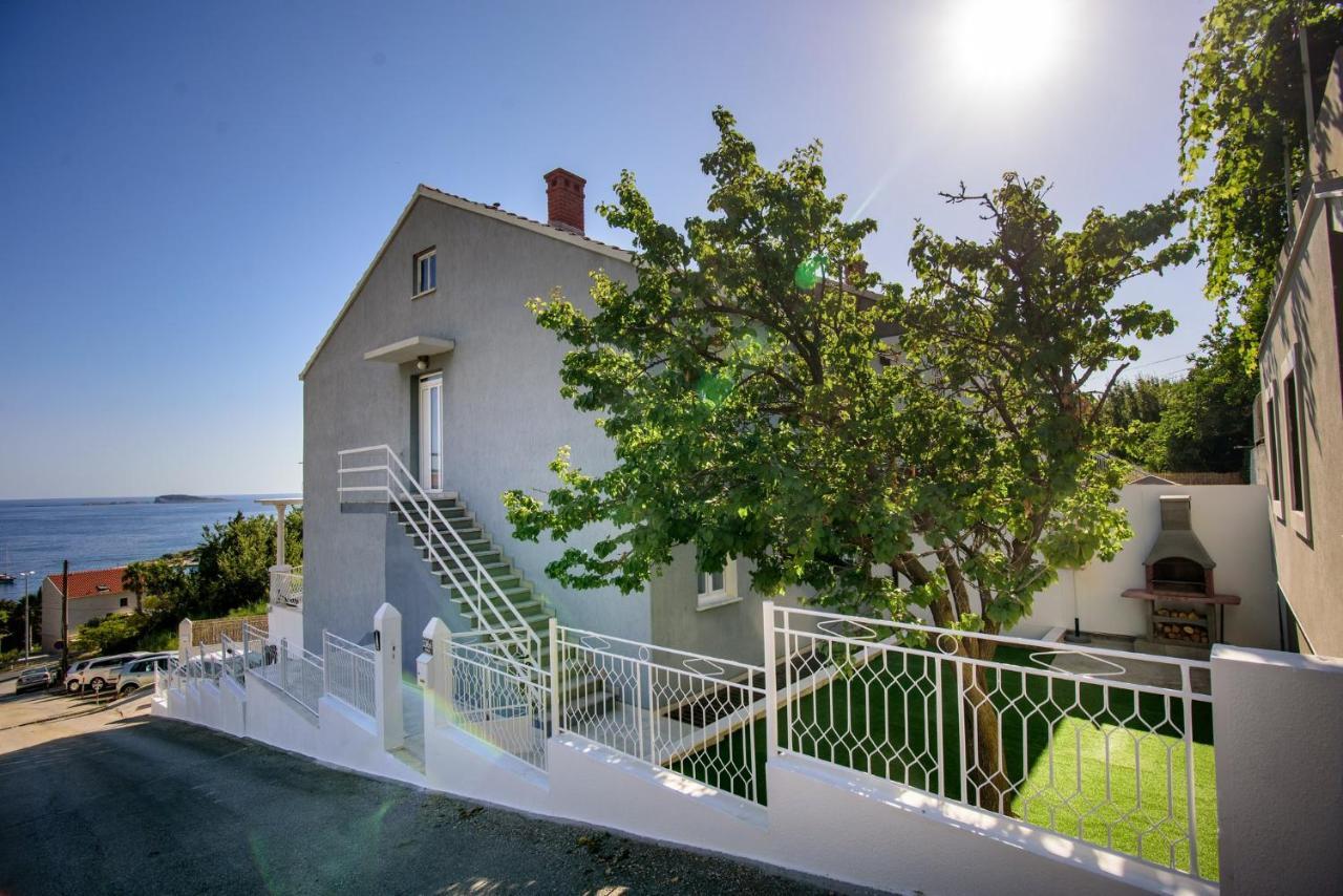 Aurora Seaview Apartment Млини Экстерьер фото