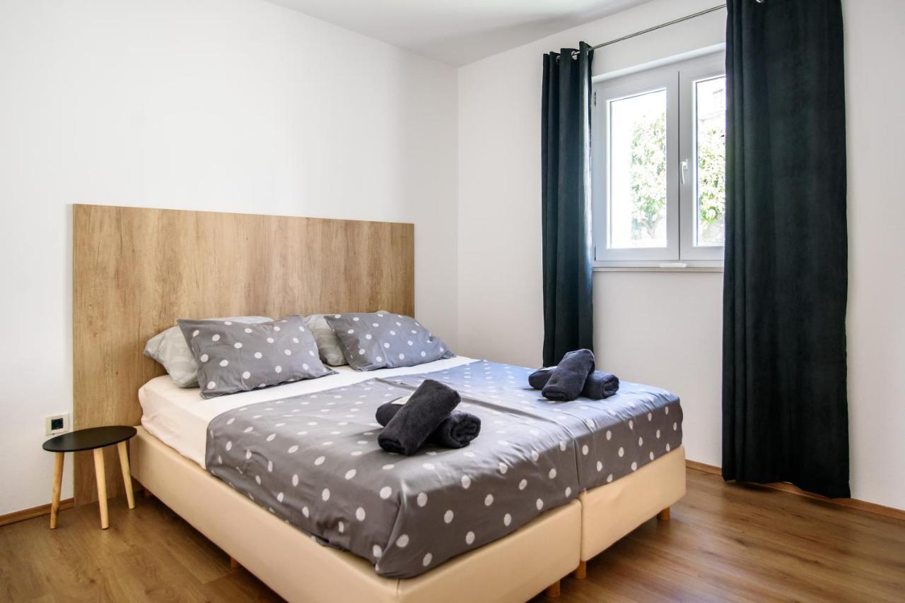 Aurora Seaview Apartment Млини Экстерьер фото